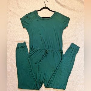 Vibrant emerald green jumpsuit!